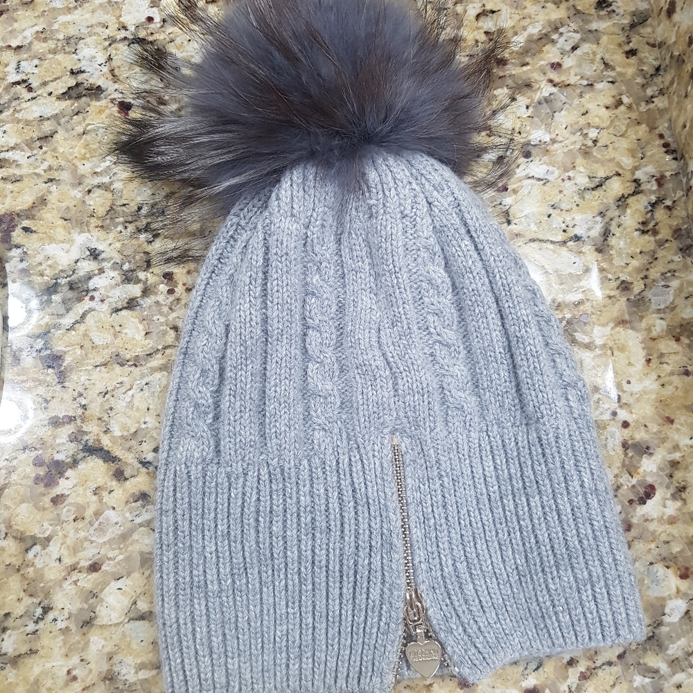 Moschino pompom beanie. Authentic